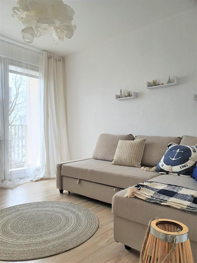 Wera - Klimatyczny Apartament 300 M Od Plazy Brzezno - Azw Gdańsk Eksteriør bilde